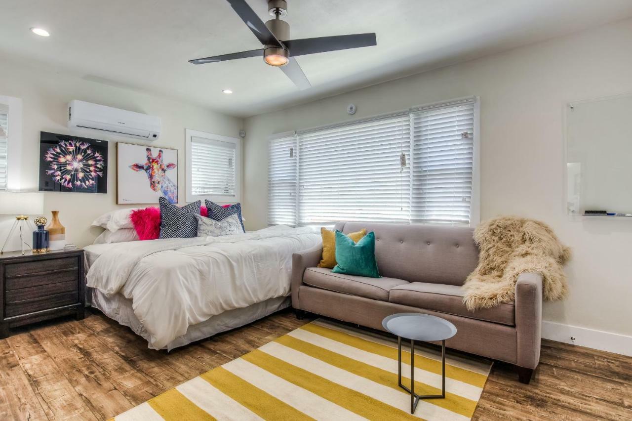Long Beach Studio Suites ภายนอก รูปภาพ